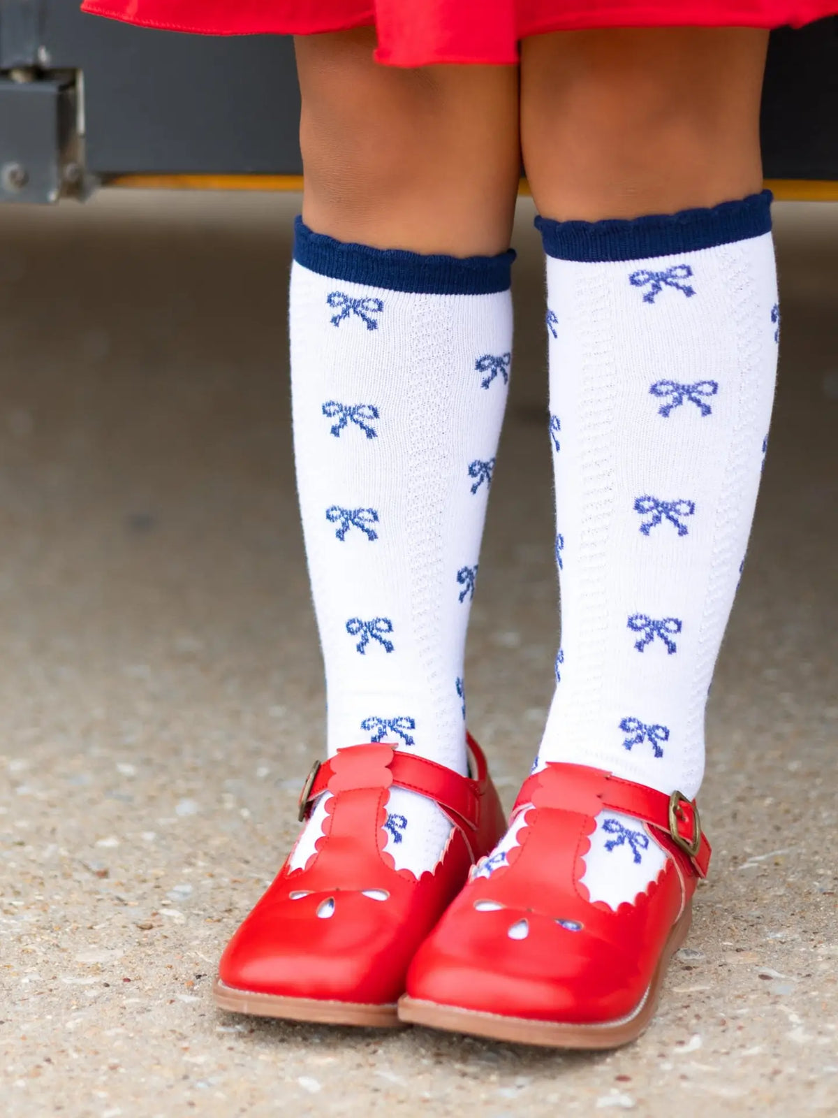 Navy Bow Scalloped Knee Socks
