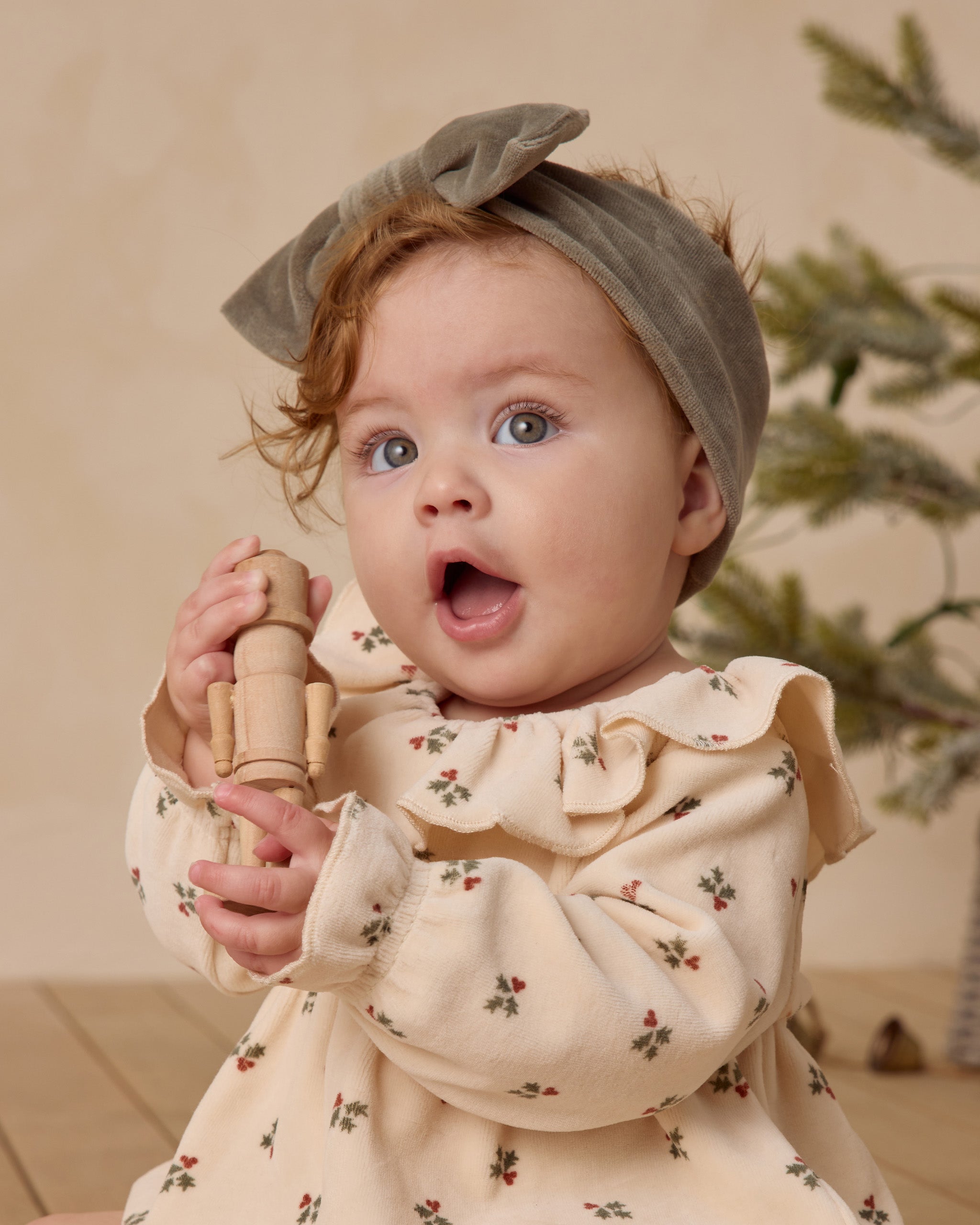 Wendy Romper || Holly Berry