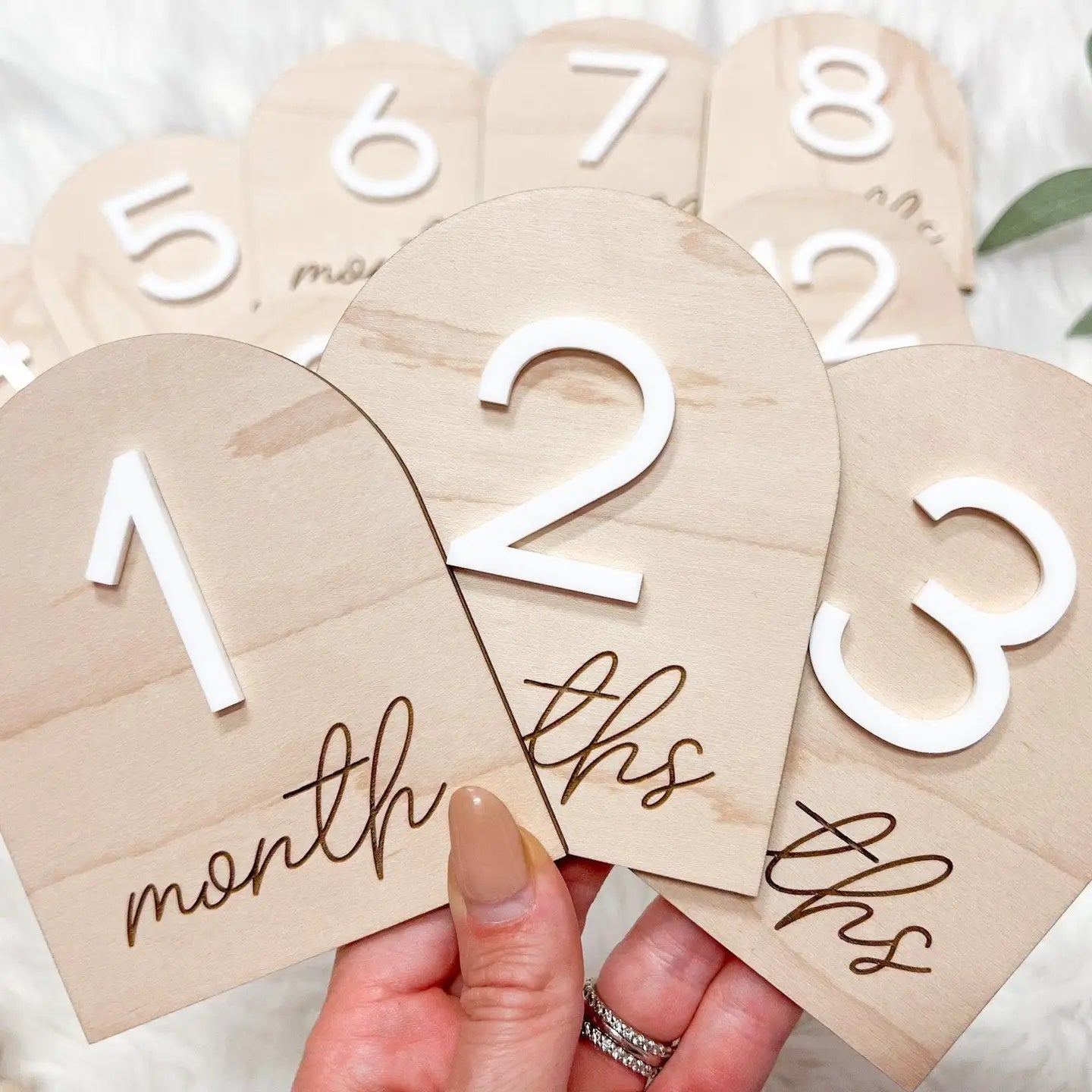 Arch Baby Monthly Milestones