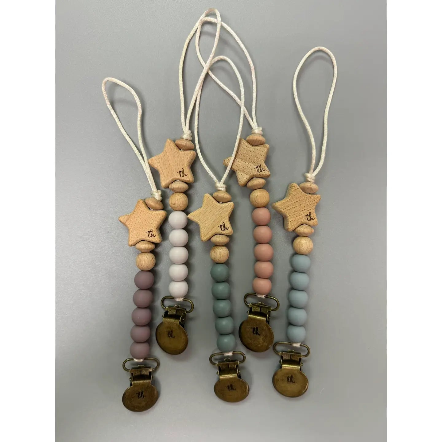 Kinley Paci/Toy Clip