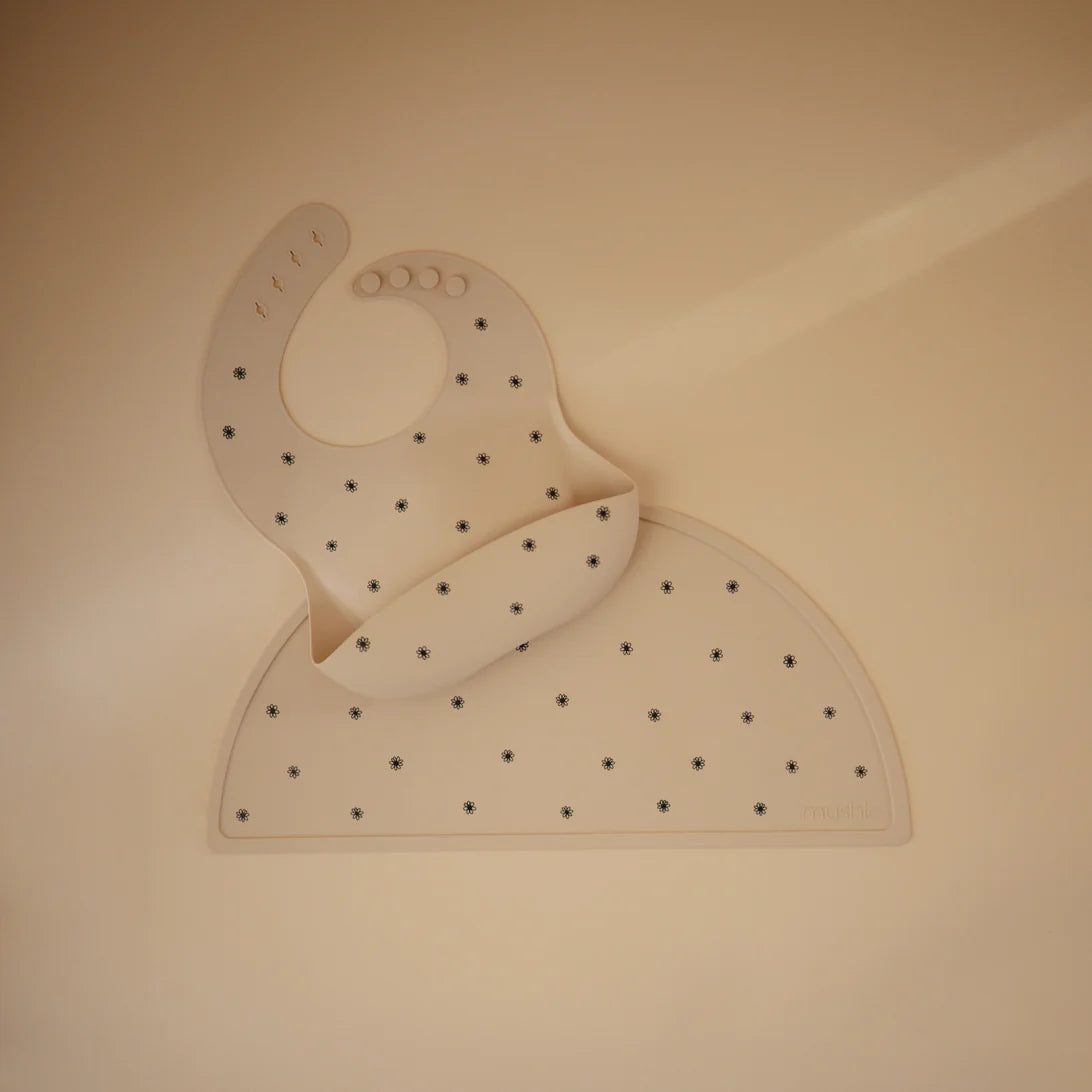 Silicone Baby Bib | Black Daisy