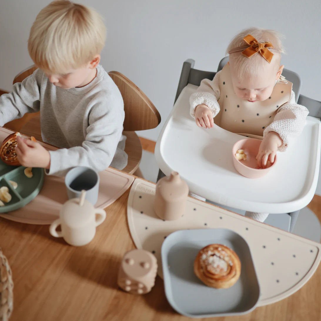 Silicone Place Mat | Black Daisy